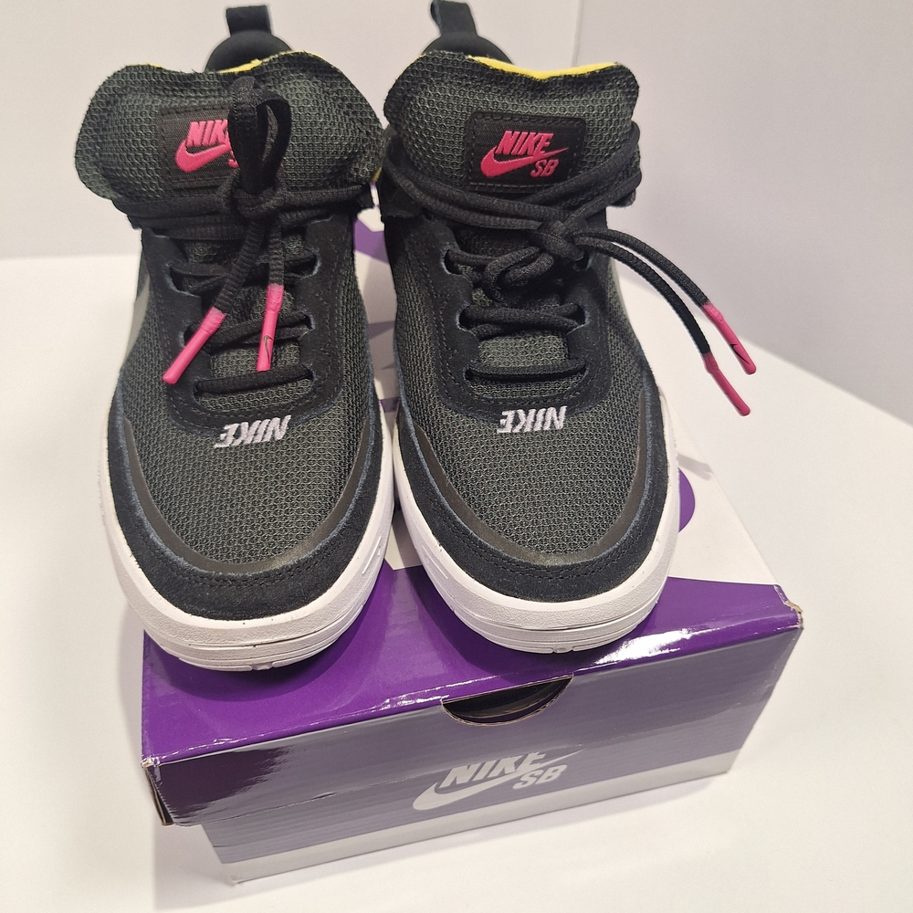 Nike Kids SB Dunks Black and Pink Sneakers